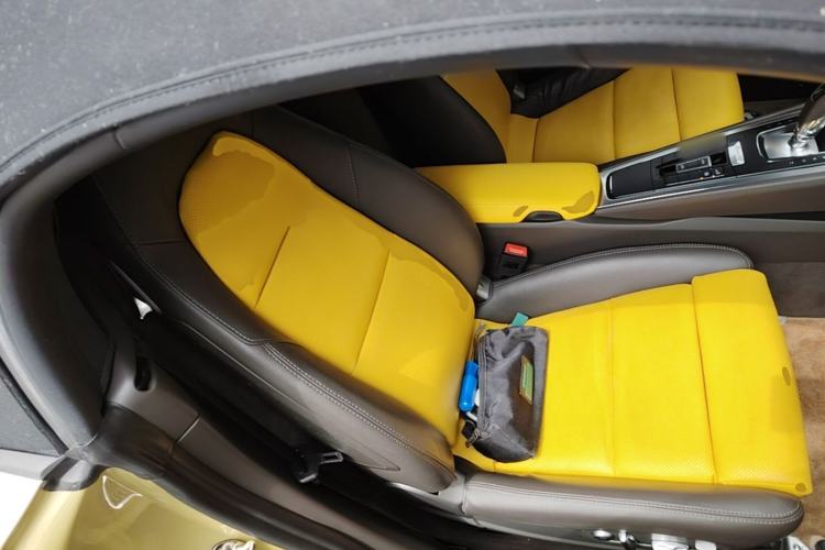 Used Porsche Boxster 2013 Boxster 2.7L Right Front Seat