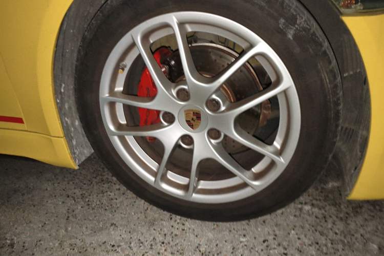 Used Porsche Boxster 2013 Boxster 2.7L Right Front Wheel Hub