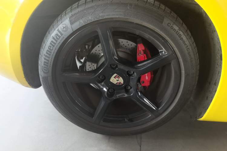 Used Porsche Boxster 2013 Boxster 2.7L Right Rear Wheel Hub
