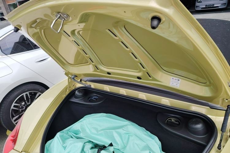 Used Porsche Boxster 2013 Boxster 2.7L Trunk