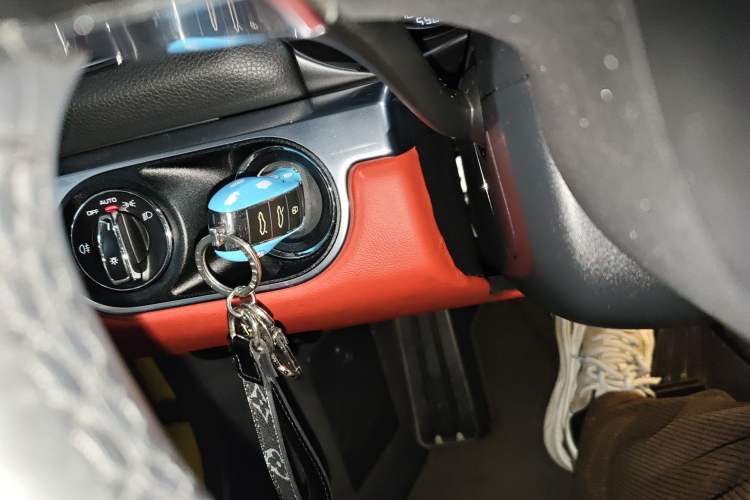 Used Porsche Boxster 2013 Boxster 2.7L Vehicle Key