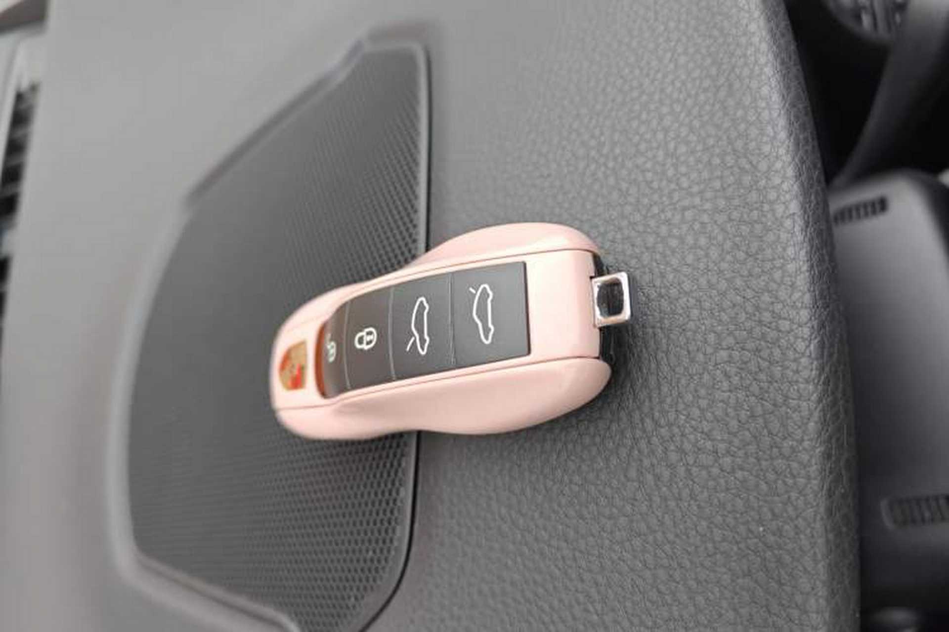Used Porsche Boxster 2013 Boxster 2.7L Vehicle Key