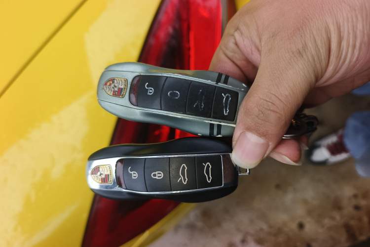 Used Porsche Boxster 2013 Boxster 2.7L Vehicle Key