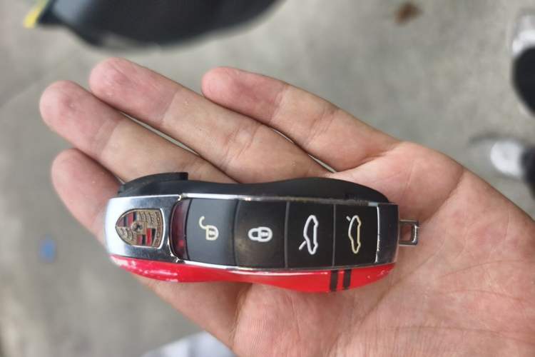 Used Porsche Boxster 2013 Boxster 2.7L Vehicle Key