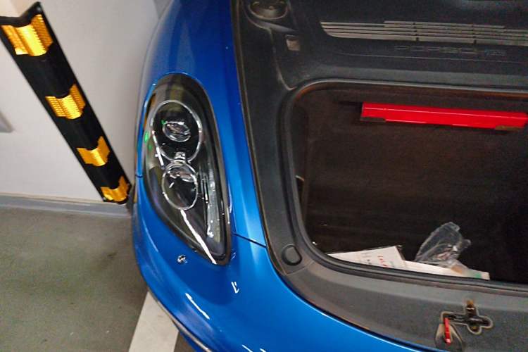 Used Porsche Boxster 2015 Boxster Style Edition 2.7L Engine Bay Right