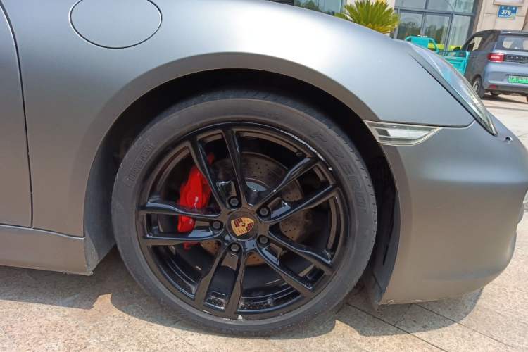 Used Porsche Boxster 2015 Boxster Style Edition 2.7L Right Front Wheel Hub