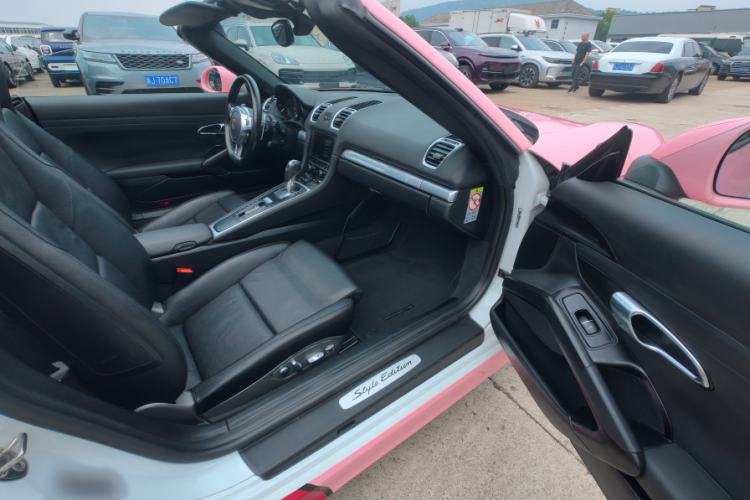 Used Porsche Boxster 2015 Boxster Style Edition 2.7L Interior 8
