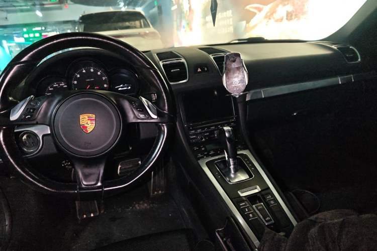 Used Porsche Boxster 2015 Boxster Style Edition 2.7L Center Console