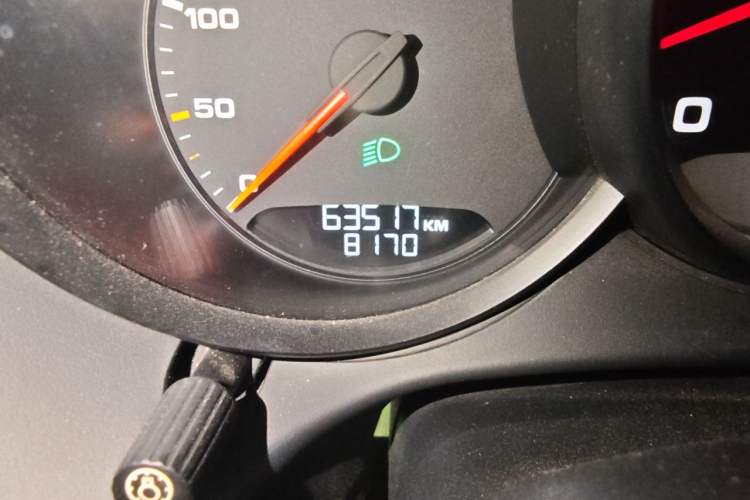 Used Porsche Boxster 2015 Boxster Style Edition 2.7L Odometer Close Up