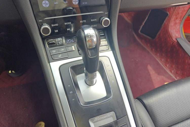Used Porsche Boxster 2015 Boxster Style Edition 2.7L Gear Lever