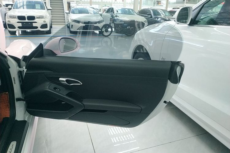 Used Porsche Boxster 2015 Boxster Style Edition 2.7L Interior 6