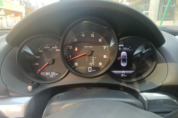 Used Porsche Boxster 2015 Boxster Style Edition 2.7L Odometer Close Up