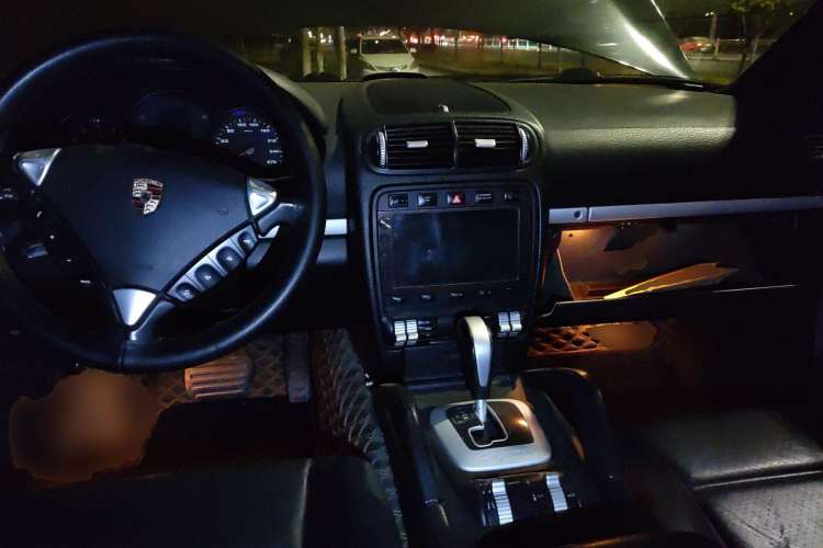Used Porsche Cayenne 2006 Cayenne 3.2L AT Center Console