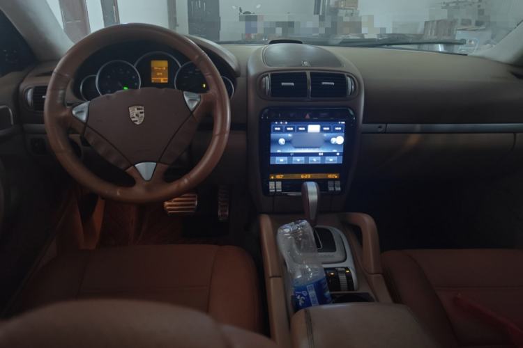 Used Porsche Cayenne 2006 Cayenne S 4.5L AT Center Console
