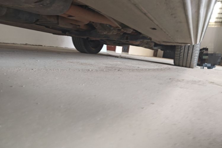 Used Porsche Cayenne 2006 Cayenne S 4.5L AT Chassis Rear Right