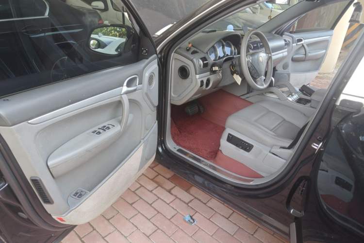 Used Porsche Cayenne 2006 Cayenne S 4.5L AT Driver Seat