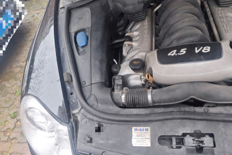 Used Porsche Cayenne 2006 Cayenne S 4.5L AT Engine Bay Right