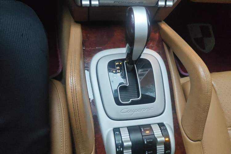 Used Porsche Cayenne 2006 Cayenne S 4.5L AT Gear Lever