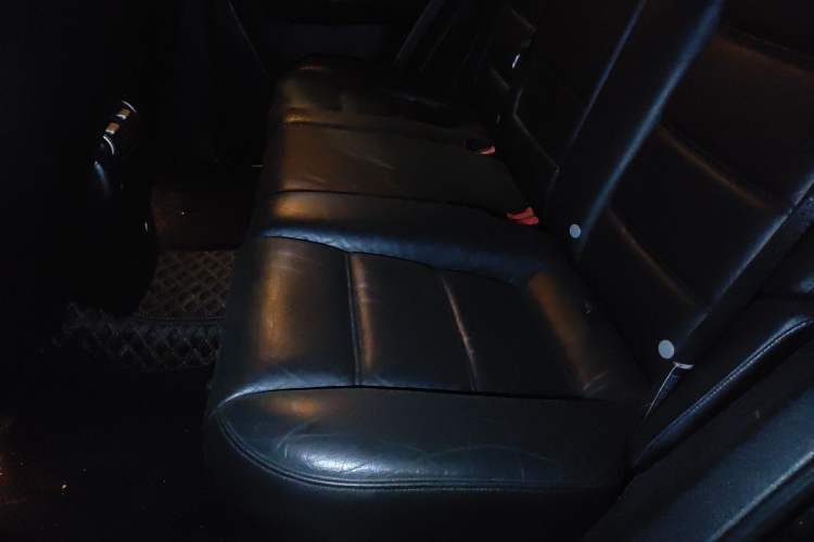 Used Porsche Cayenne 2006 Cayenne 3.2L AT Left Rear Seat