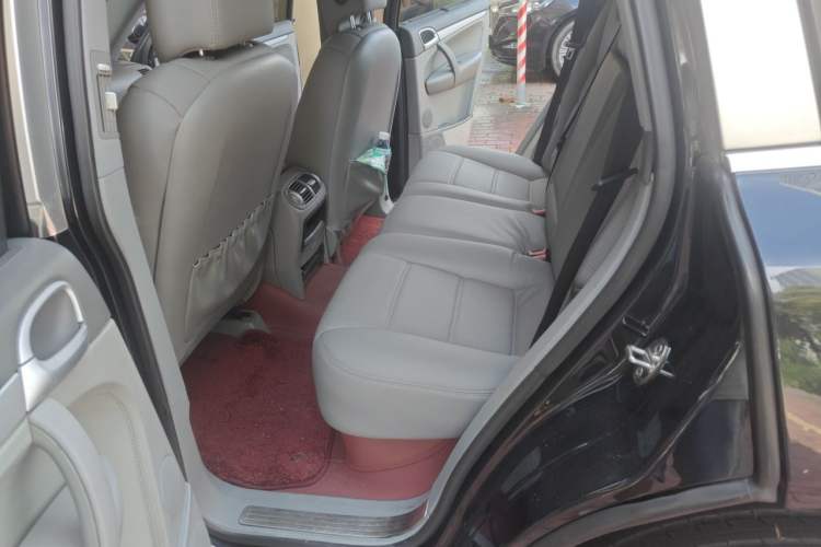 Used Porsche Cayenne 2006 Cayenne S 4.5L AT Left Rear Seat