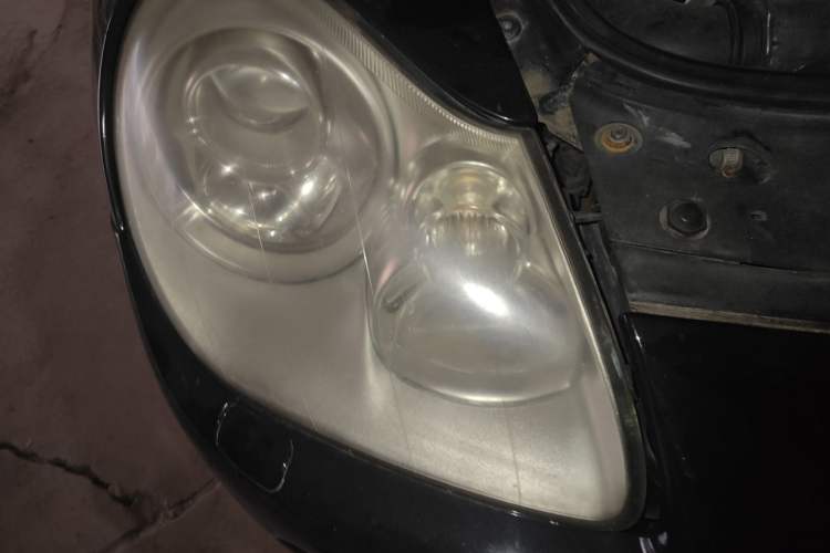 Used Porsche Cayenne 2006 Cayenne S 4.5L AT Right Front Headlight