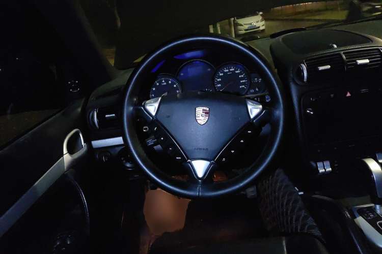 Used Porsche Cayenne 2006 Cayenne 3.2L AT Steering Wheel