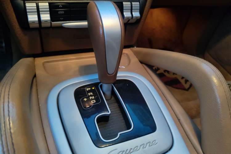 Used Porsche Cayenne 2006 Cayenne S 4.5L AT Gear Lever