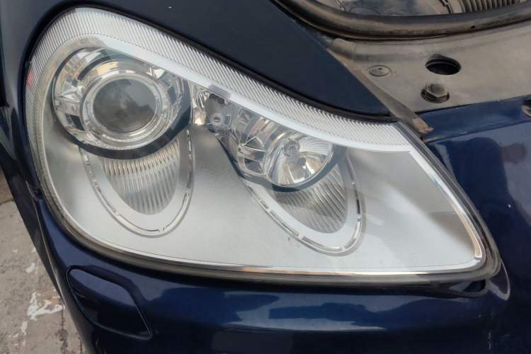 Used Porsche Cayenne 2006 Cayenne S 4.5L AT Right Front Headlight