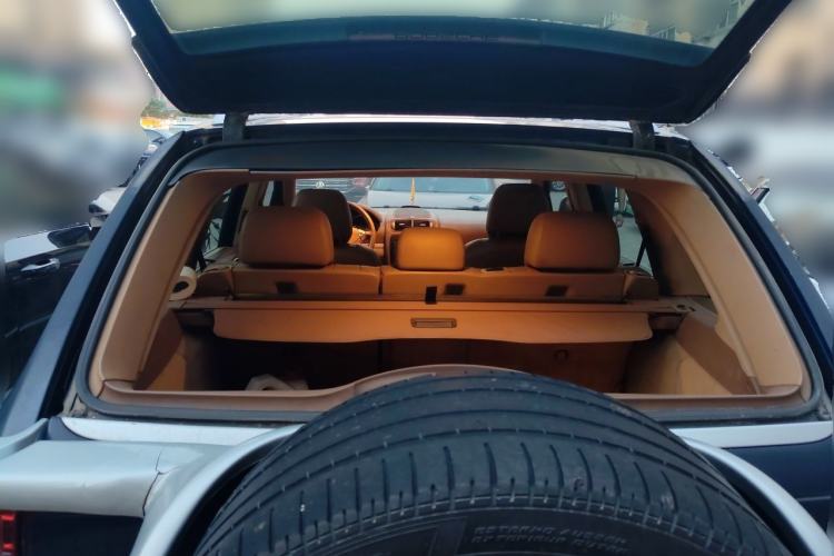 Used Porsche Cayenne 2006 Cayenne S 4.5L AT Trunk