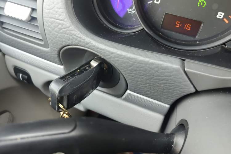 Used Porsche Cayenne 2006 Cayenne 3.2L AT Vehicle Key
