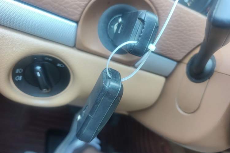 Used Porsche Cayenne 2006 Cayenne 3.2L AT Vehicle Key