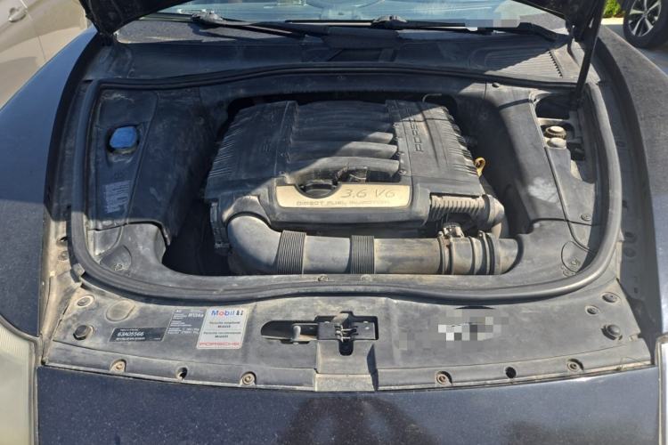 Used Porsche Cayenne 2007 Cayenne 3.6L Engine Bay