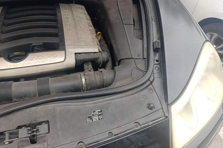 Used Porsche Cayenne 2007 Cayenne 3.6L Engine Bay Left