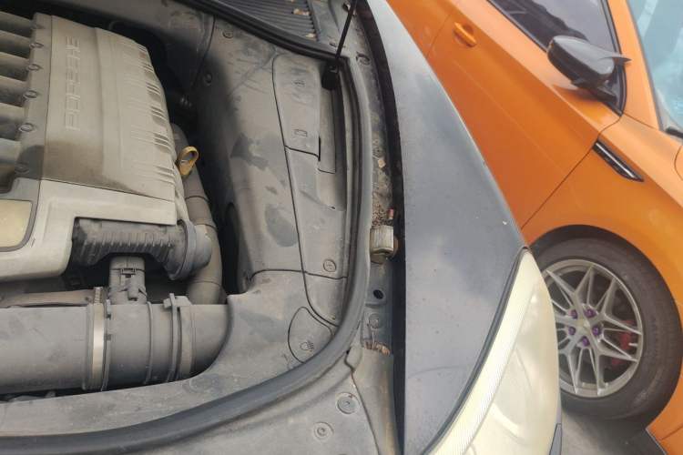 Used Porsche Cayenne 2007 Cayenne 3.6L Engine Bay Left