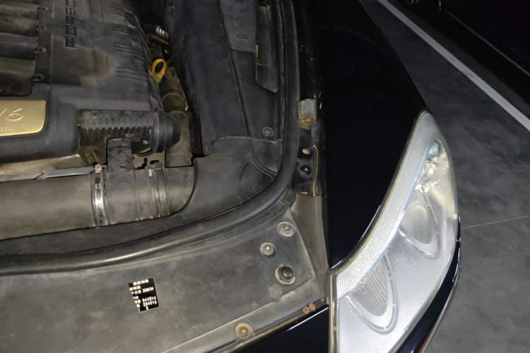 Used Porsche Cayenne 2007 Cayenne 3.6L Engine Bay Left