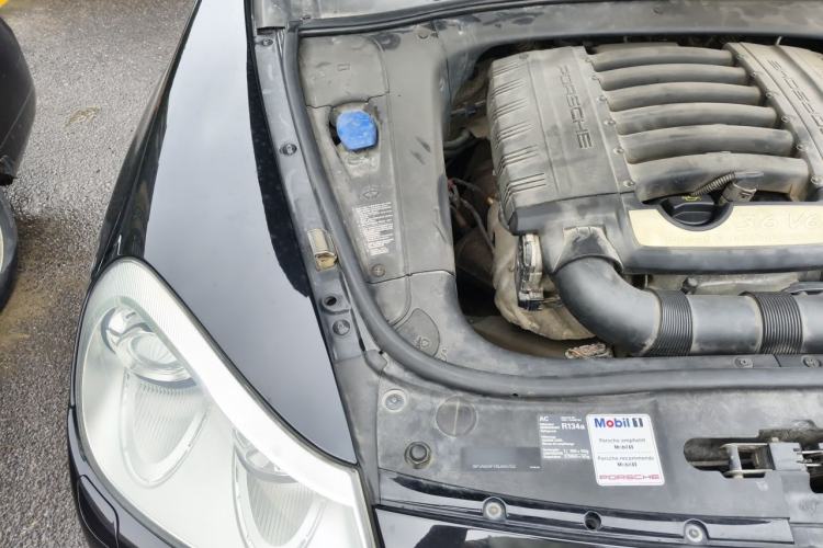 Used Porsche Cayenne 2007 Cayenne 3.6L Engine Bay Right