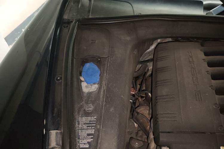 Used Porsche Cayenne 2007 Cayenne 3.6L Engine Bay Right