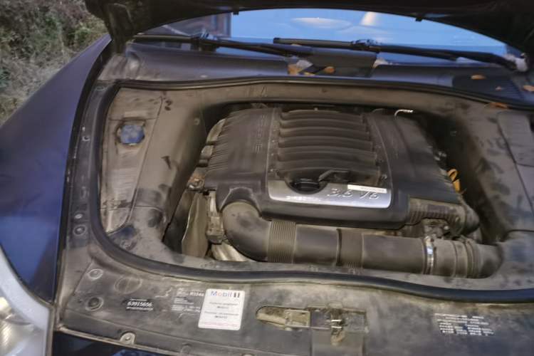 Used Porsche Cayenne 2007 Cayenne 3.6L Engine Bay Right