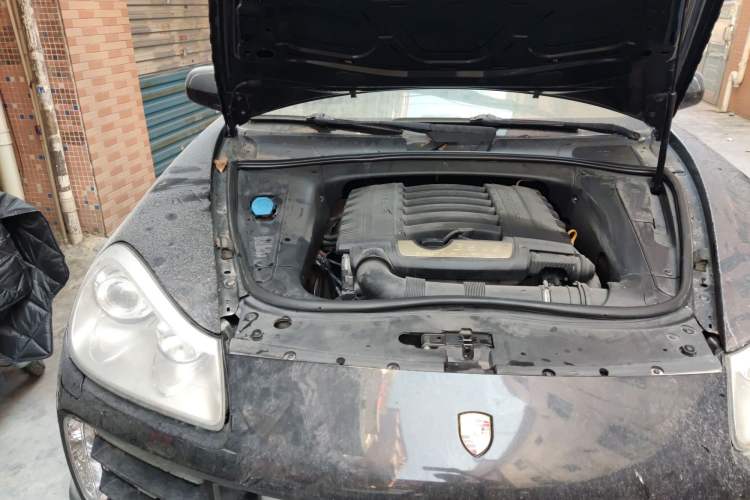 Used Porsche Cayenne 2007 Cayenne 3.6L Engine Bay Right