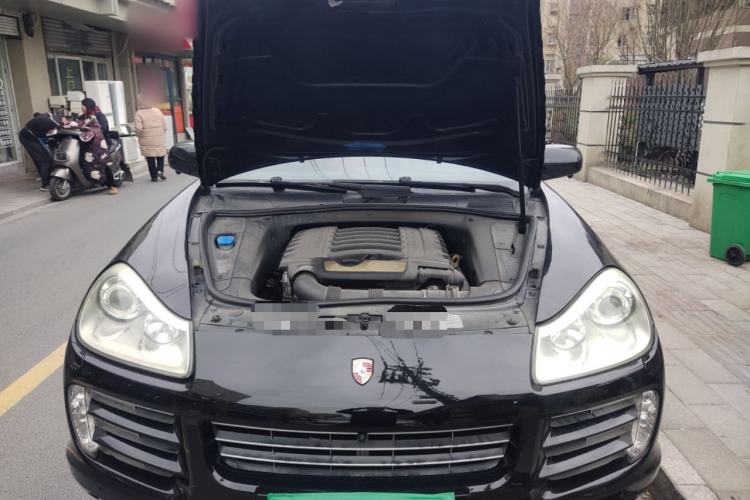 Used Porsche Cayenne 2007 Cayenne 3.6L Engine Bay