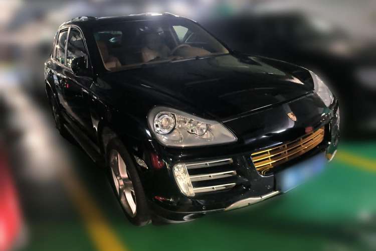 Used Porsche Cayenne 2007 Cayenne S 4.8L Front Right 45 Deg