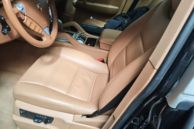 Used Porsche Cayenne 2007 Cayenne 3.6L Left Front Seat