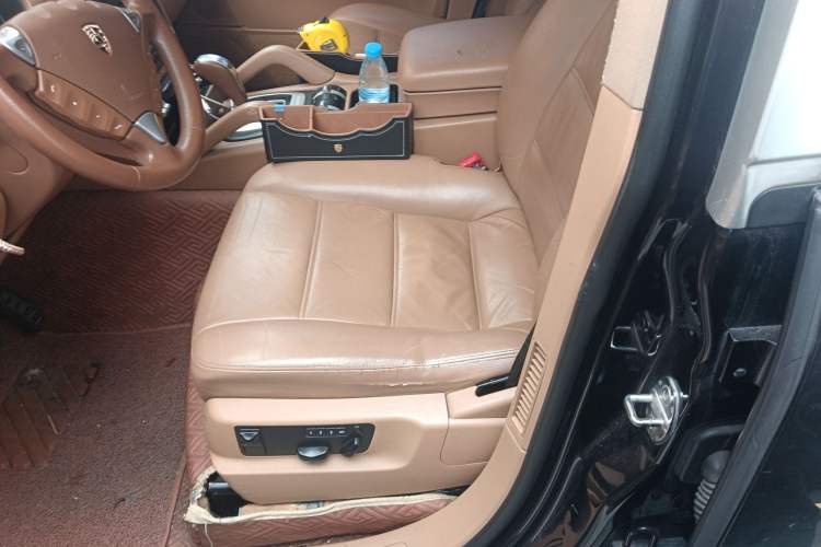 Used Porsche Cayenne 2007 Cayenne 3.6L Left Front Seat