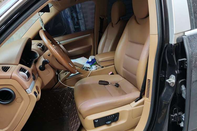Used Porsche Cayenne 2007 Cayenne 3.6L Left Front Seat