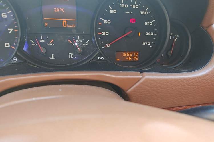 Used Porsche Cayenne 2007 Cayenne 3.6L Odometer Close Up