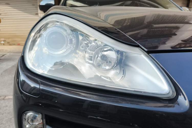 Used Porsche Cayenne 2007 Cayenne S 4.8L Right Front Headlight
