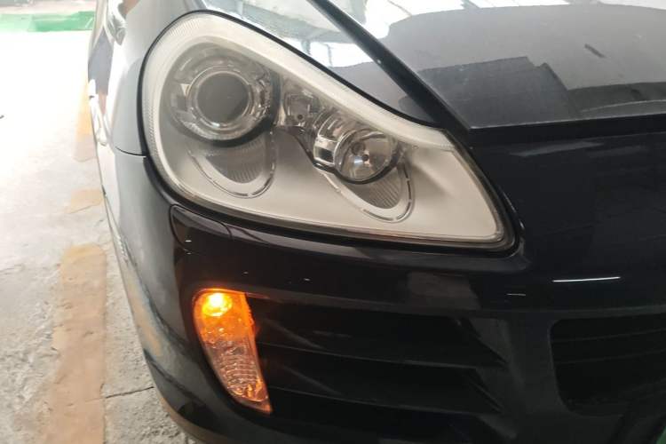 Used Porsche Cayenne 2007 Cayenne 3.6L Right Front Headlight