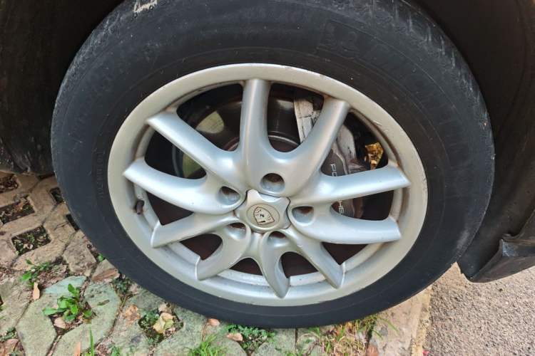 Used Porsche Cayenne 2007 Cayenne 3.6L Right Front Wheel Hub