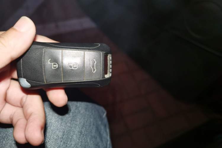 Used Porsche Cayenne 2007 Cayenne 3.6L Vehicle Key