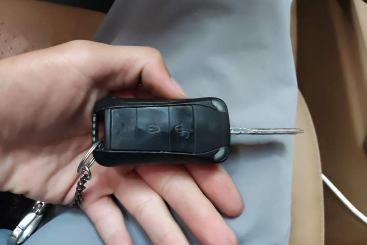 Used Porsche Cayenne 2007 Cayenne 3.6L Vehicle Key